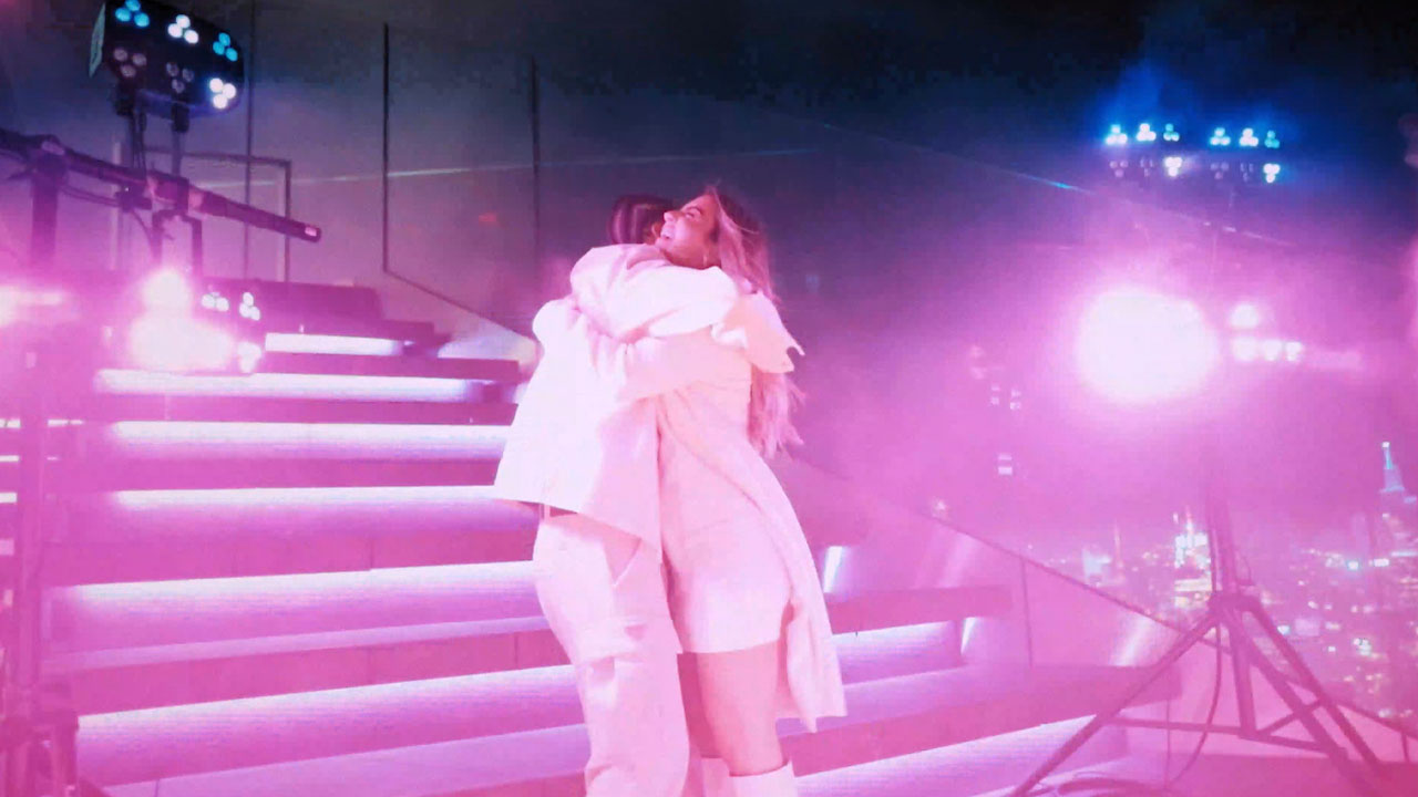 'Que sea niña es un karma', Maluma se refirió al sexo de su bebé Paris