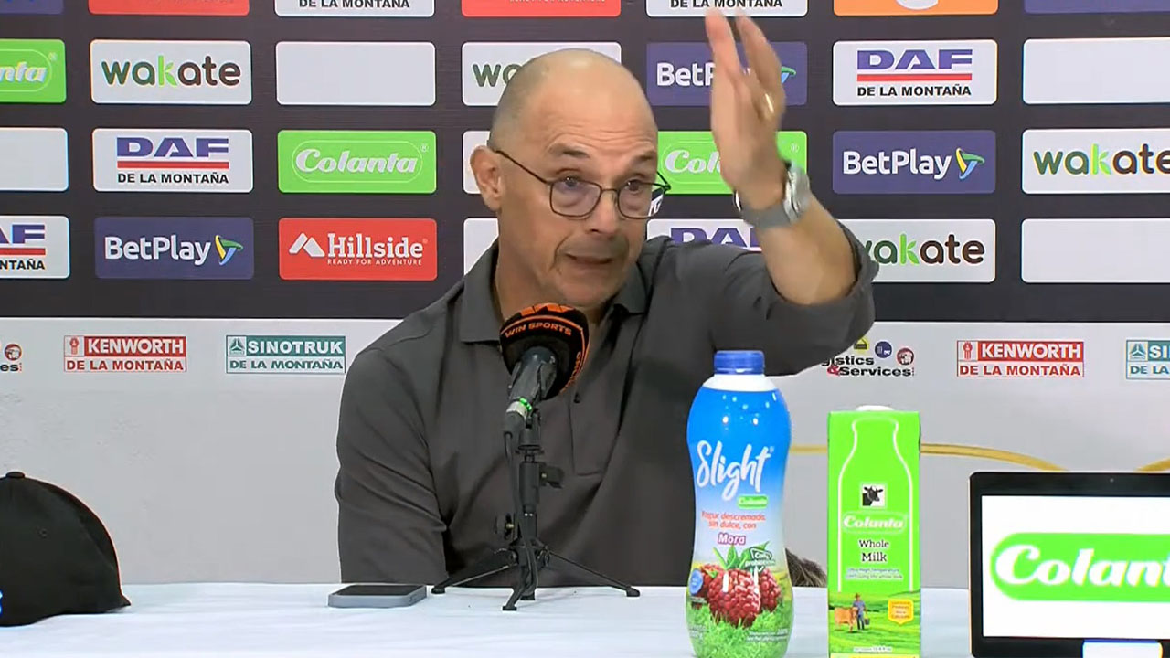 Alfredo Arias habló de la 'valentía' de los suyos pese la expulsión de Jonathan Marulanda, en el compromiso contra Once Caldas