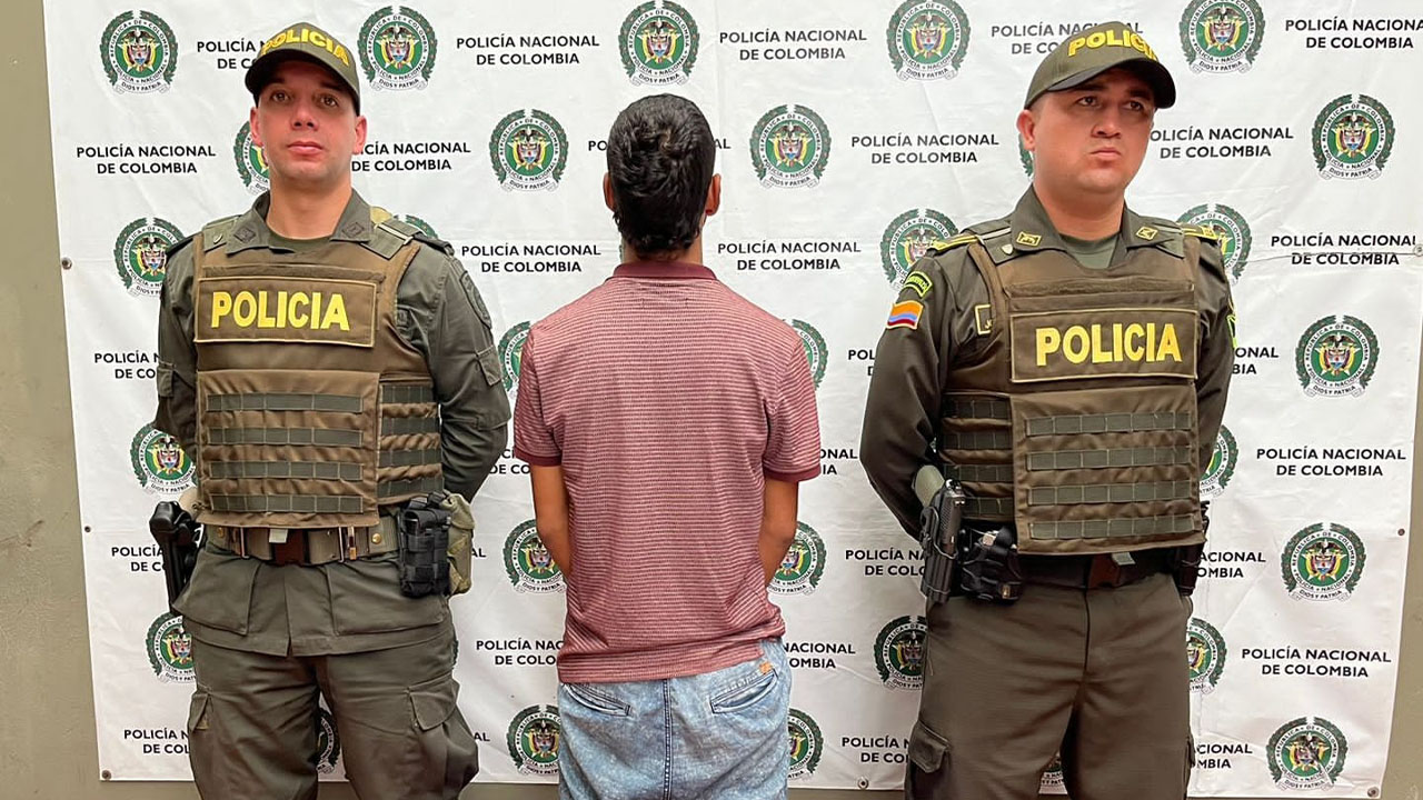 Andaban en la calle y tenían orden de captura emitida por un Juez