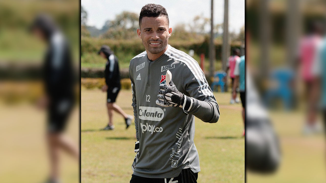 Chunga se bajó del avión y se fue 'derechito' a entrenar