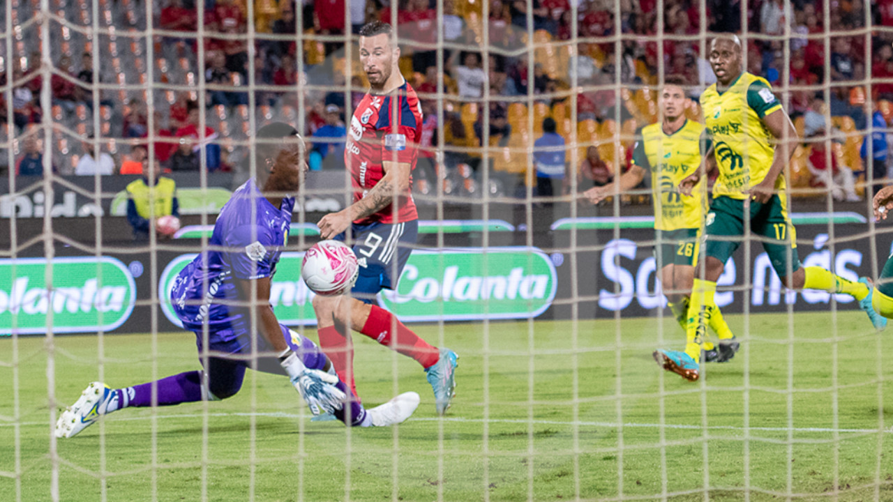 El DIM volvió al triunfo, tras vencer en el Atanasio al Atlético Huila