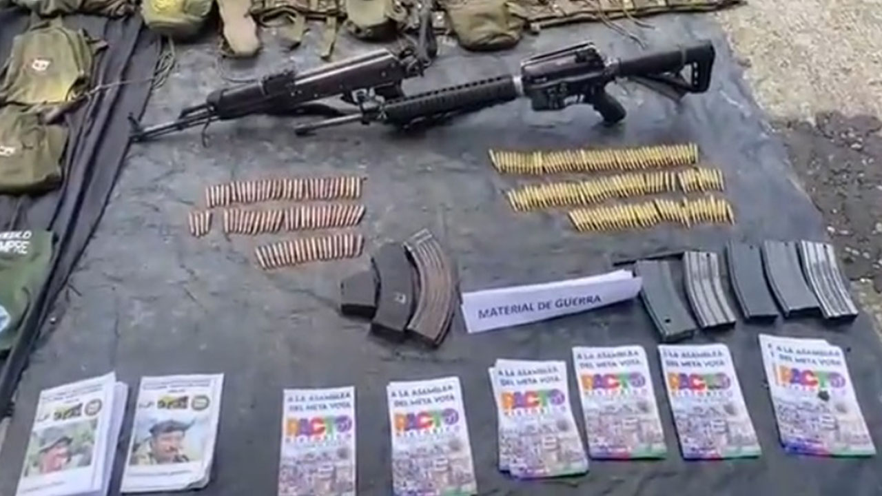 Hallan publicidad del Pacto Histórico entre incautación de arsenal de guerra en Meta