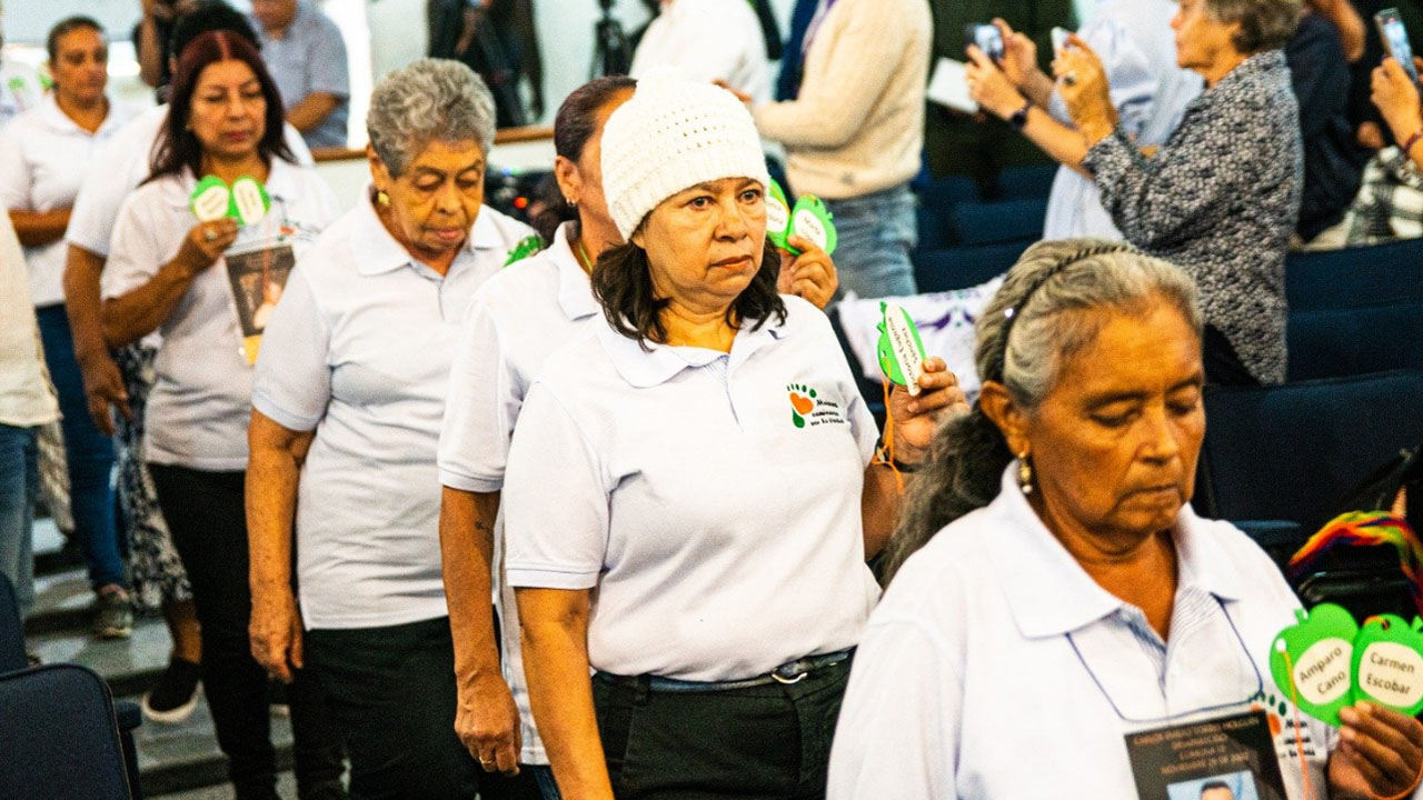 JEP pide perdón en Medellín por los desaparecidos de la Comuna 13