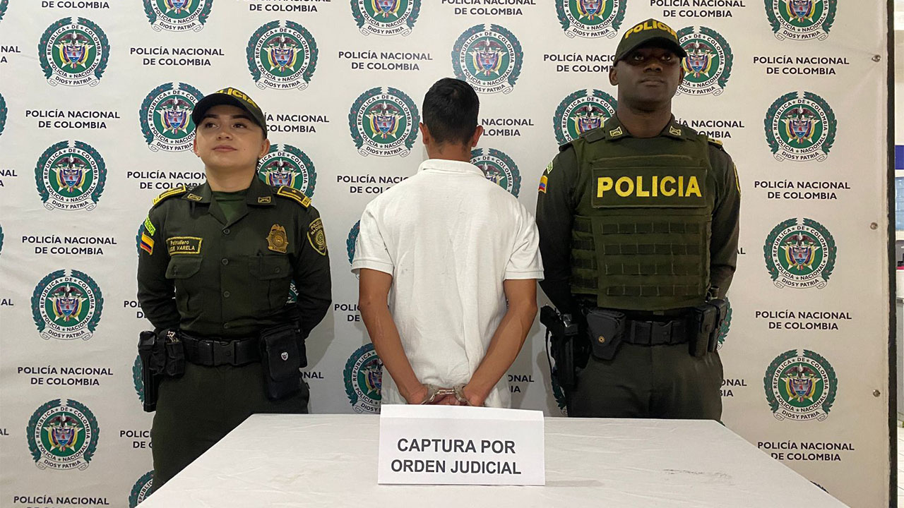 Andaban en la calle y tenían orden de captura emitida por un Juez