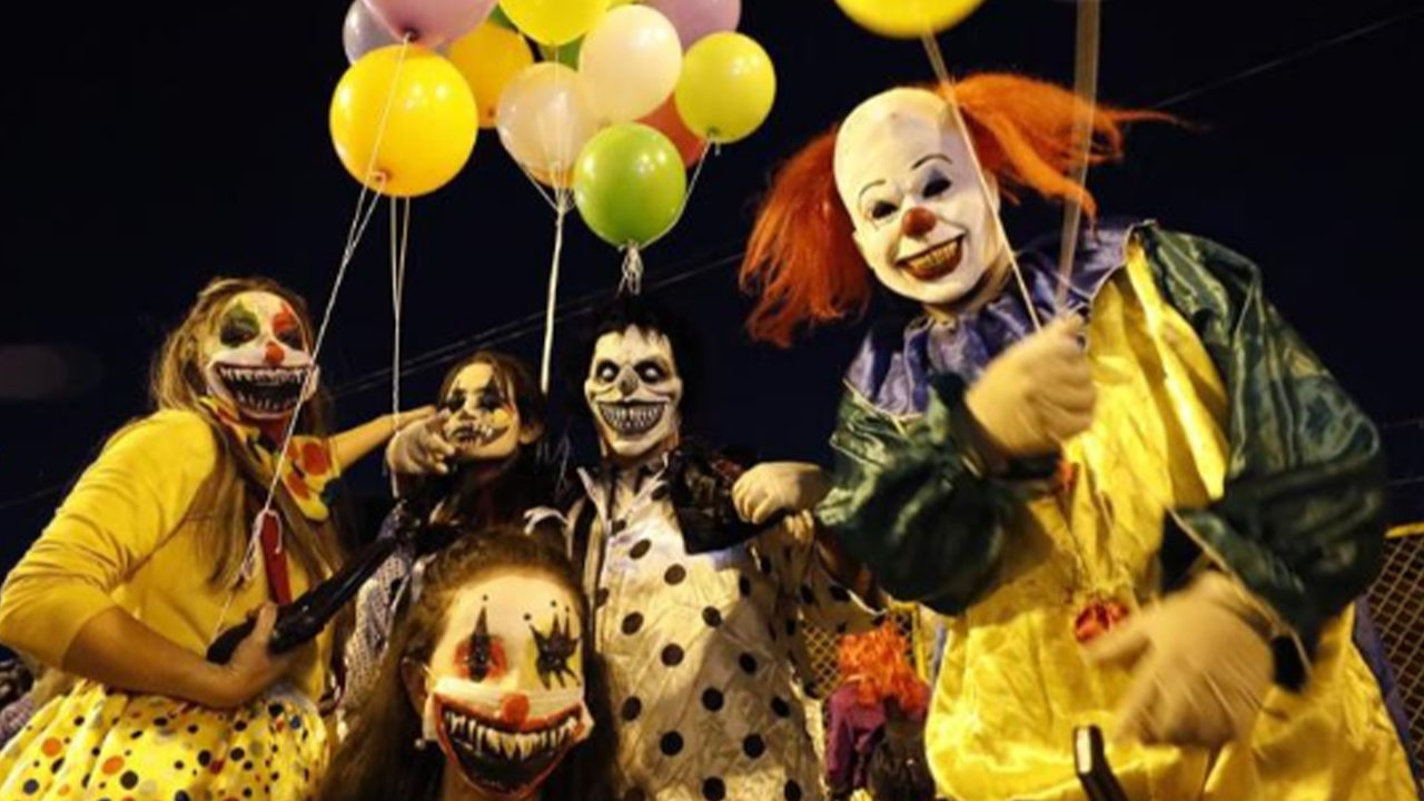 SIC abrió investigación a 3 tiendas por vender disfraces inseguros