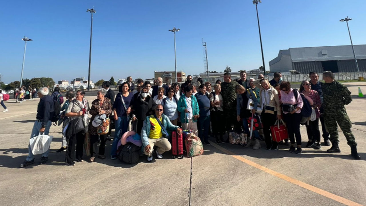colombianos rescatados de Israel llegaron a Lisboa para retornar al país