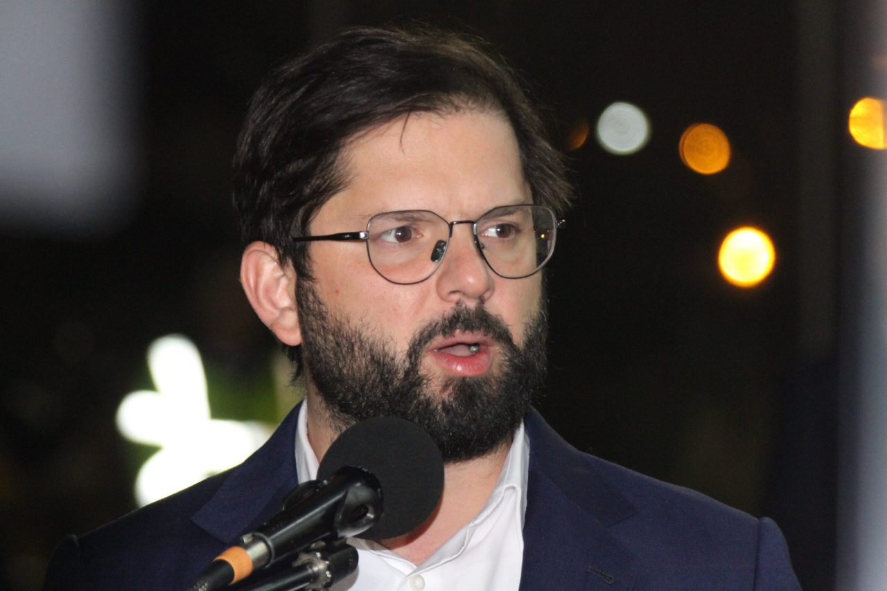 Presidente de Chile, que es de izquierda, no reconoce la victoria de Maduro