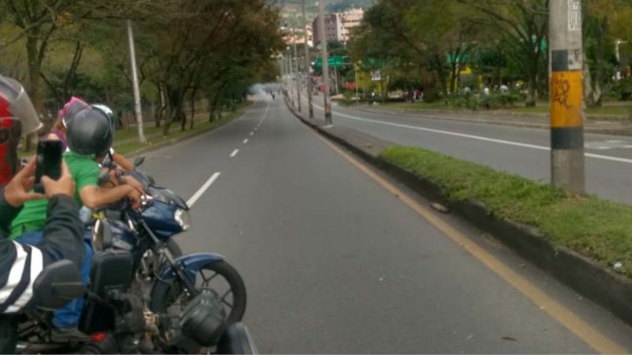 En la tarde de este 27 de octubre, hay cierres viales por movilización ciudadana, se recomienda vías alternas