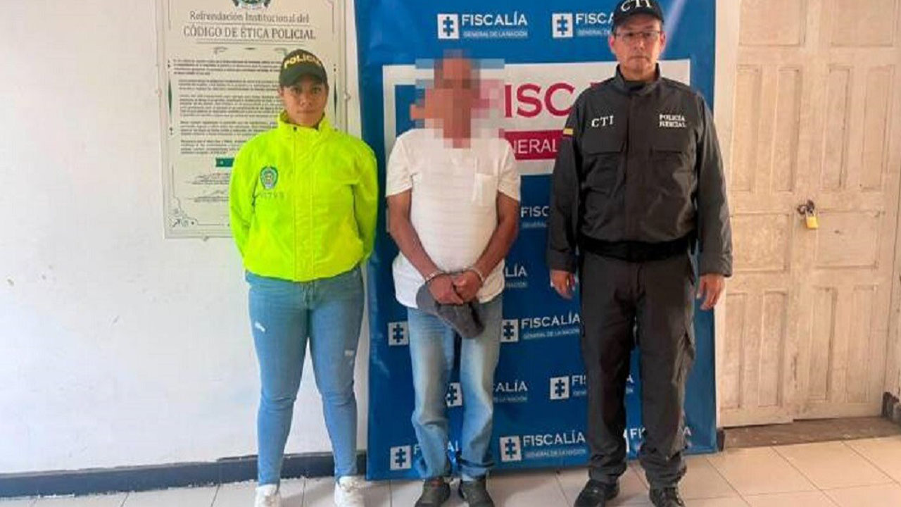 Cogieron a un profesor que presuntamente abuso y embarazo a una alumna de 11 años en Santander