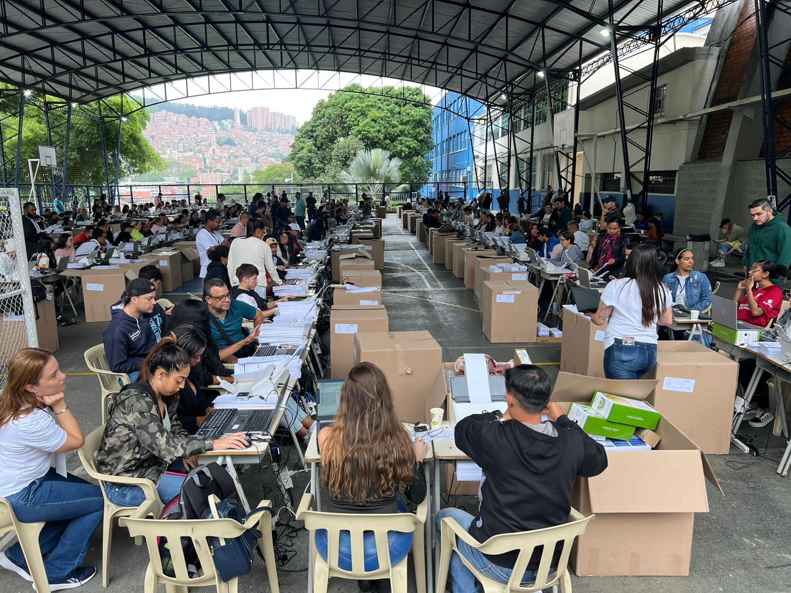 Jueces de la república que harán parte de las comisiones escrutadoras participan en el Simulacro Nacional de Escrutinios