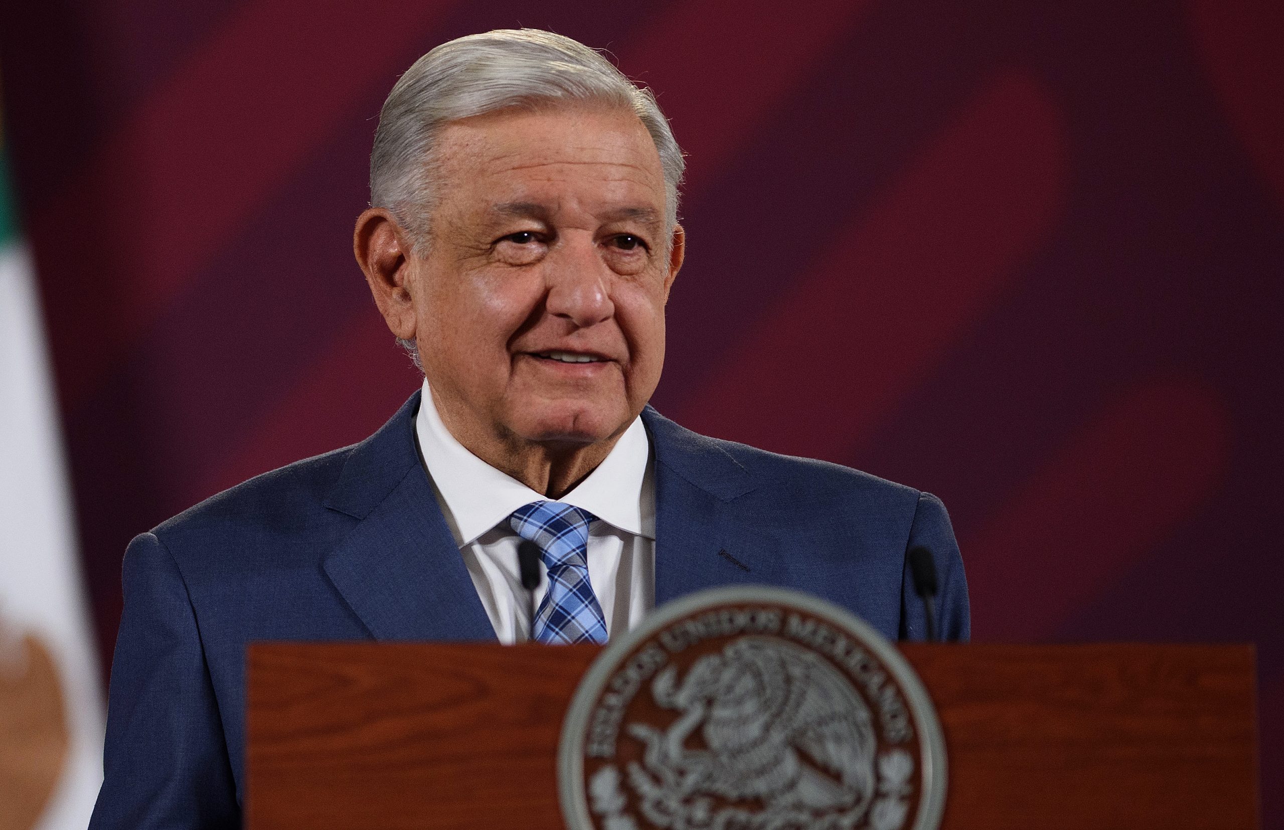 López Obrador busca que el turismo vuelva a Acapulco en diciembre tras el huracán Otis