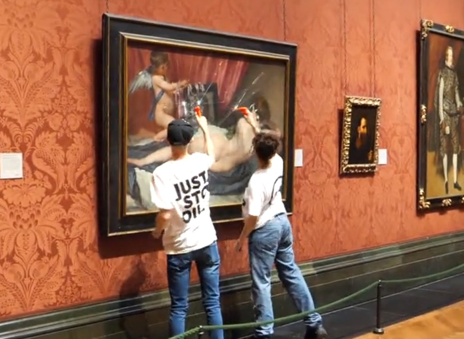 Dos ecologistas detenidos tras romper el cristal de una pintura de Velázquez en Londres