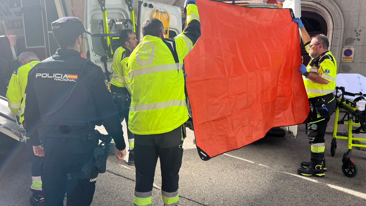 Alejo Vidal-Quadras recibe un disparo en el rostro en España