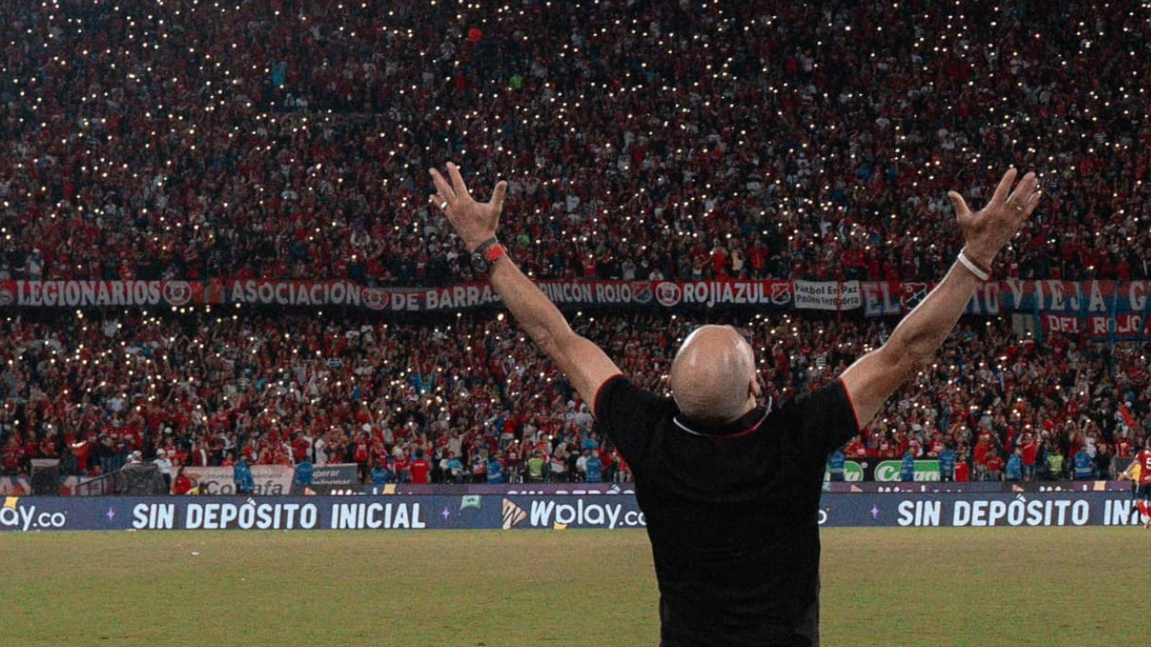 ‘Los jugadores están parados en el escalón de la humildad’: Arias