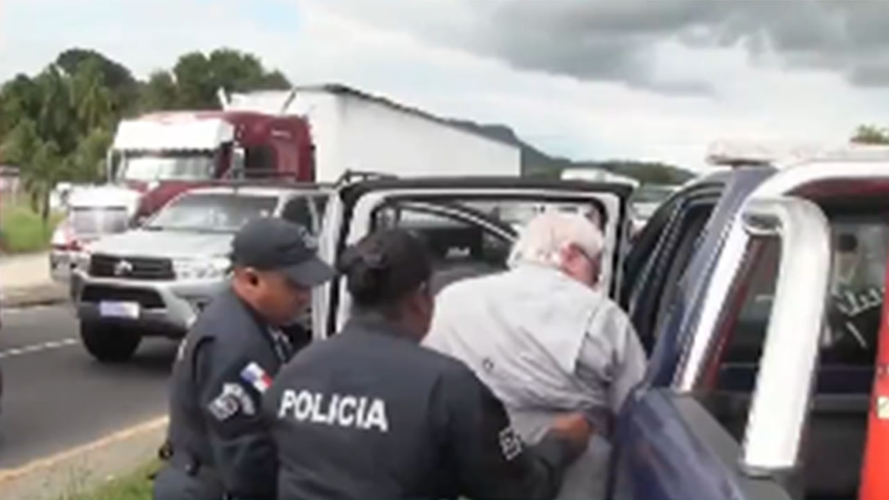 Hombre mató a tiros a dos manifestantes en una vía en Panamá