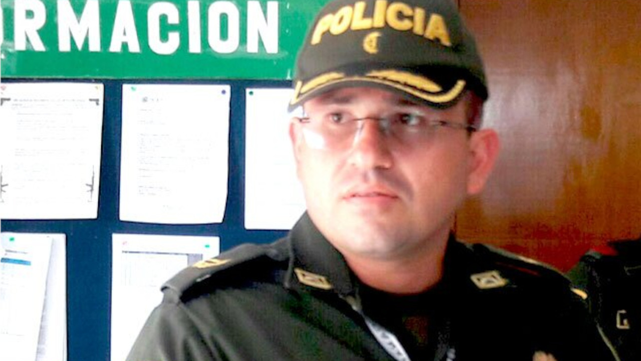 Por vínculos con alias ‘Inglaterra’ del clan del Golfo, mayor retirado de la Policía fue inhabilitado por 12 años