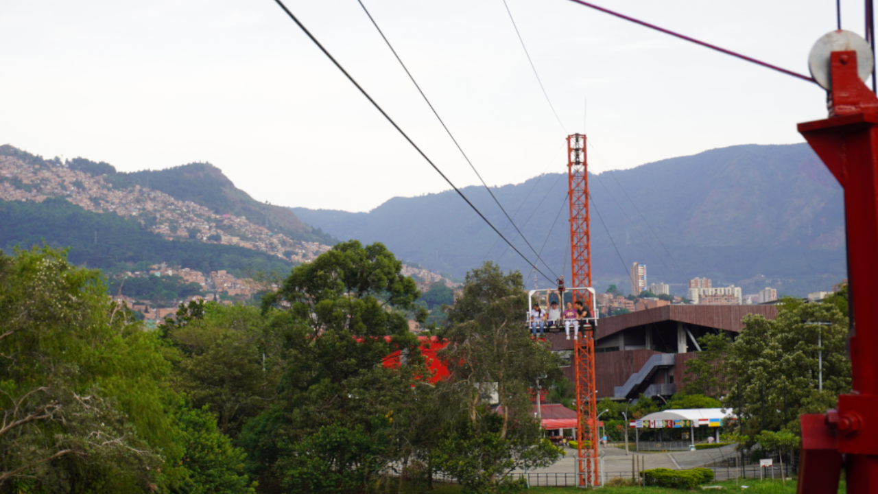 Medellín City Card: acceda al Parque Norte y al Aeroparque
