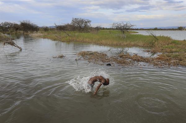 ONU: Más de 60 muertos y 136.000 desplazados en Kenia en noviembre por lluvias de El Niño