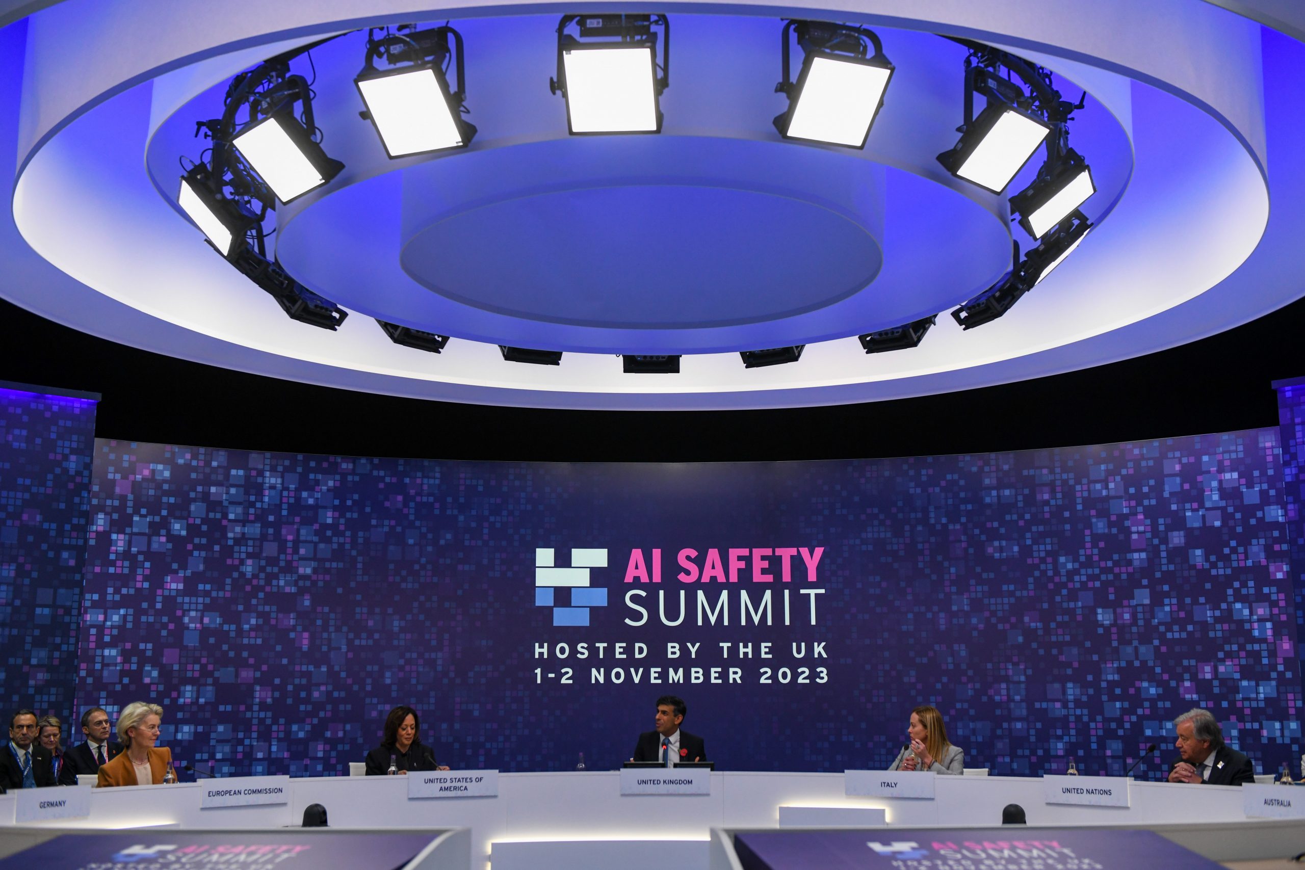 La comunidad internacional acuerda mecanismos para vigilar la