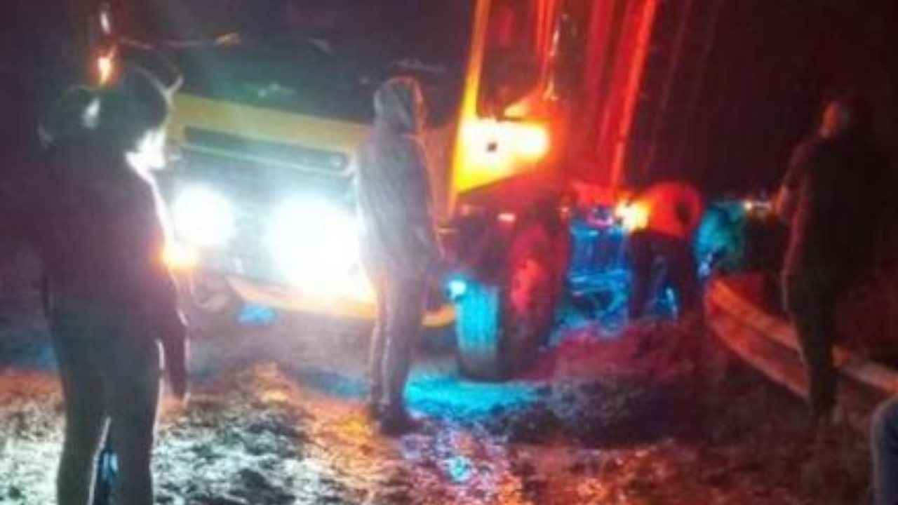 'Muy triste:'En Sonsón una mujer se bajó de una chiva a 'estirar las pierna' cayó a un abismo y murió