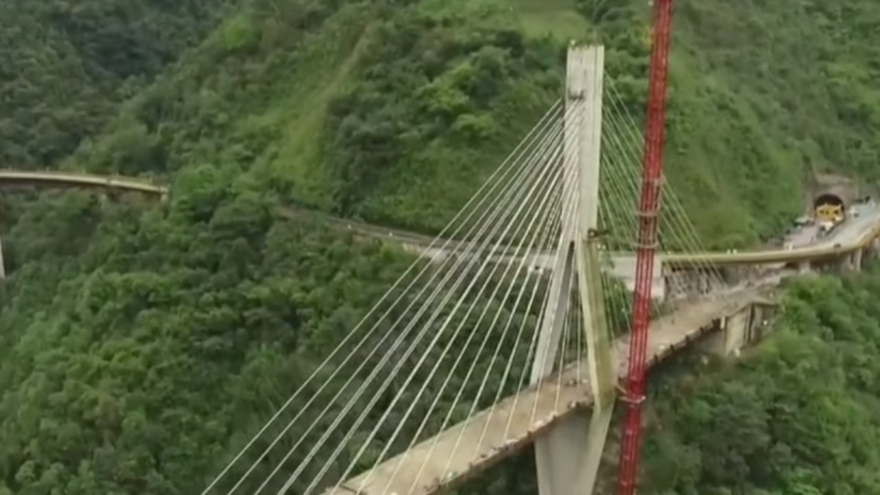 Obrero que trabajaba en el puente Chirajara murió tras caer al vacío