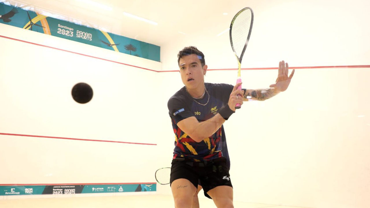 Miguel Ángel Rodríguez a 'semis' del torneo masculino de squash