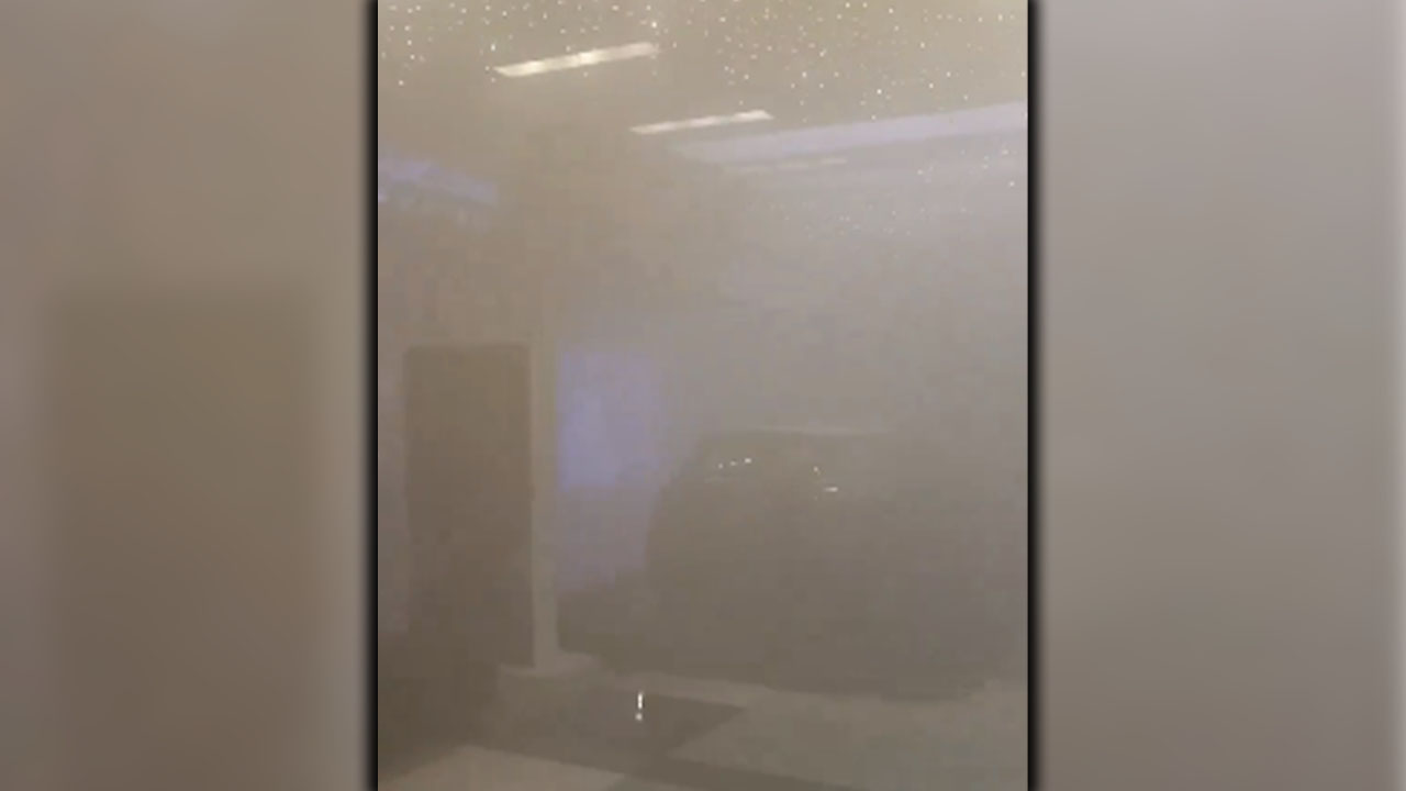 ¡Sale mucho humo! Reportan incendio en centro comercial de El Poblado