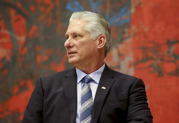 El presidente de Cuba envía “afectuosas felicitaciones” al papa por su 87 cumpleaños