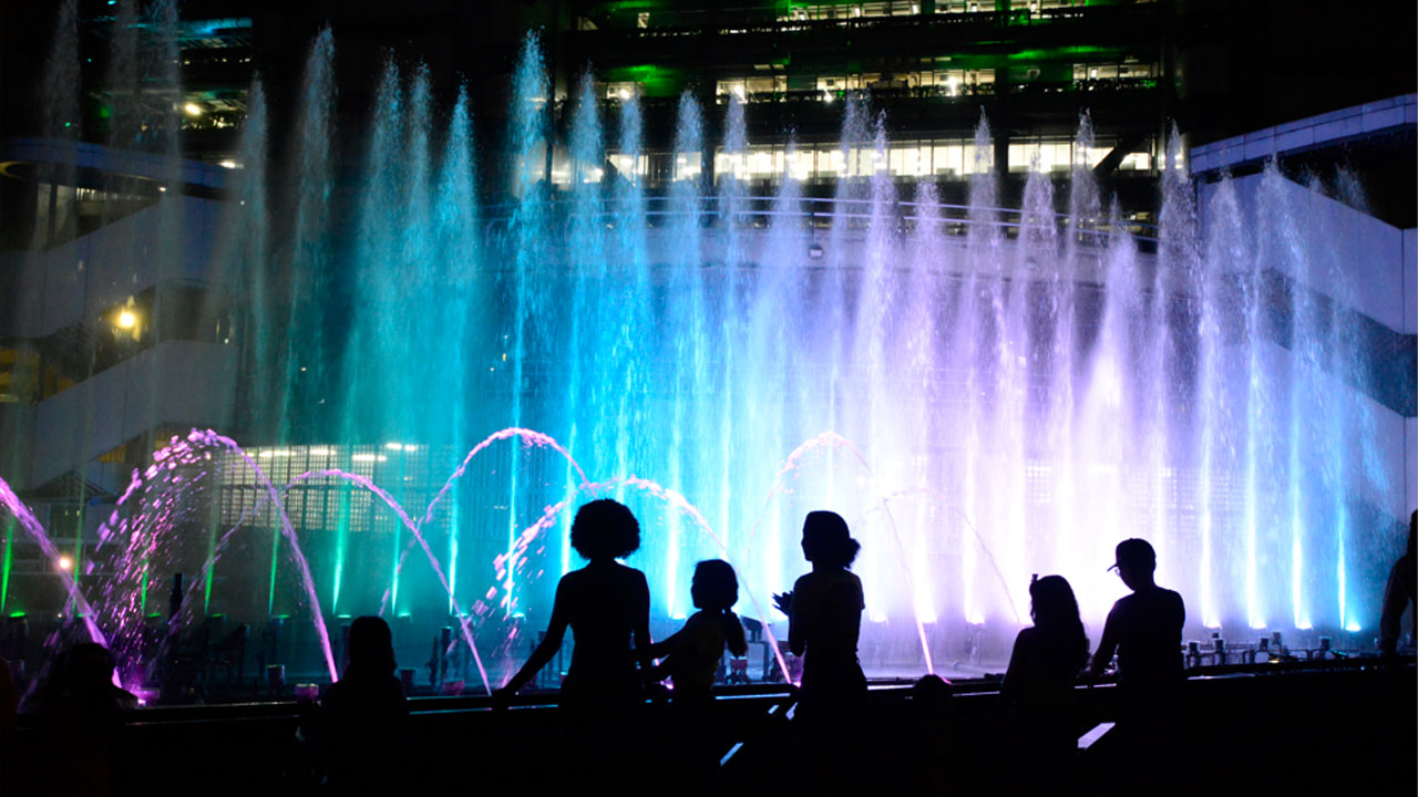 Este jueves inicia el espectáculo navideño en la fuente La Vida del Edificio EPM