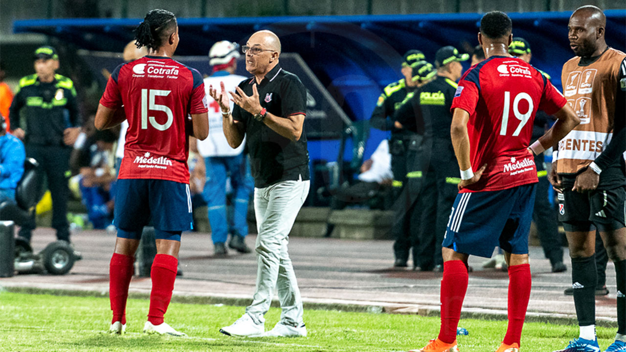 Arias a los del DIM "ojalá algún día crean”, para los que no fueron