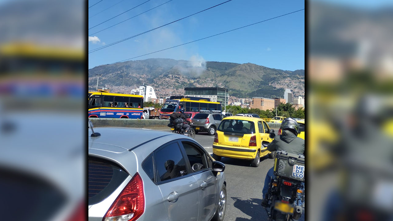 3 Incendio de cobertura vegetal en Santa Elena
