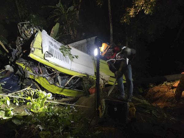 Fallecen 16 personas en un accidente de autobús en Filipinas