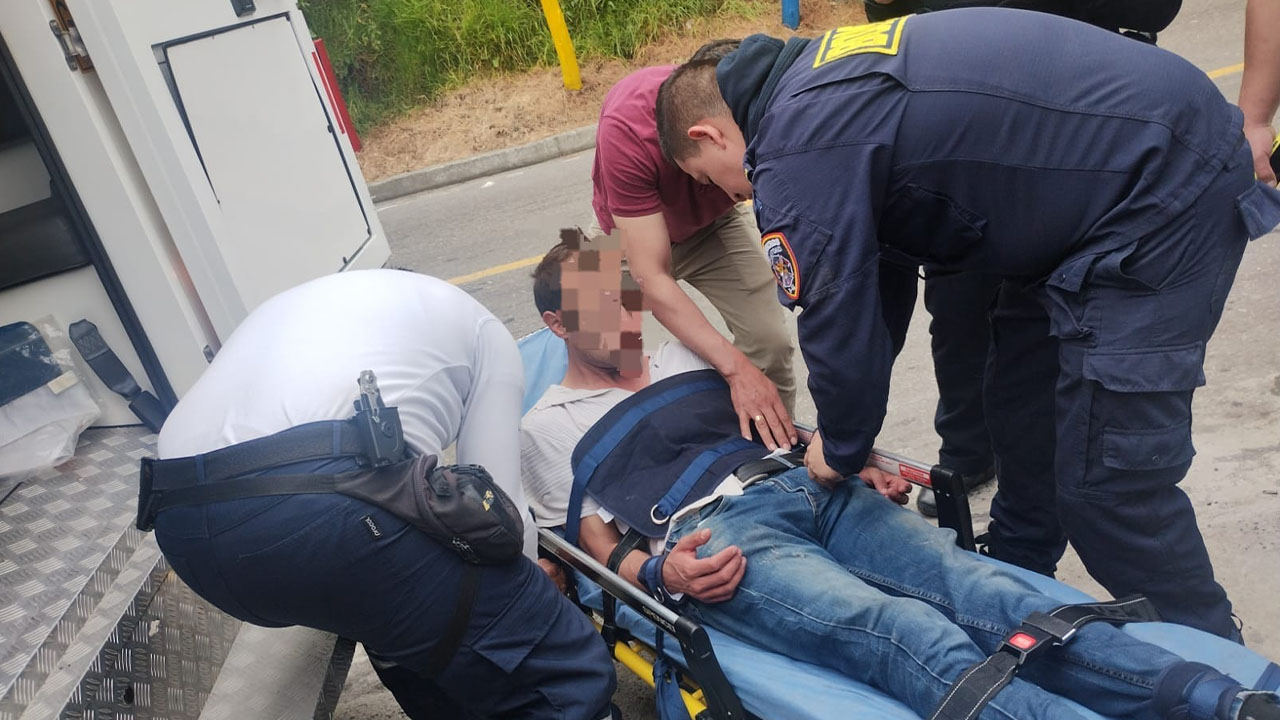 Hombre fue rescatado cuando intentaba lanzarse de El Salto del Tequendama