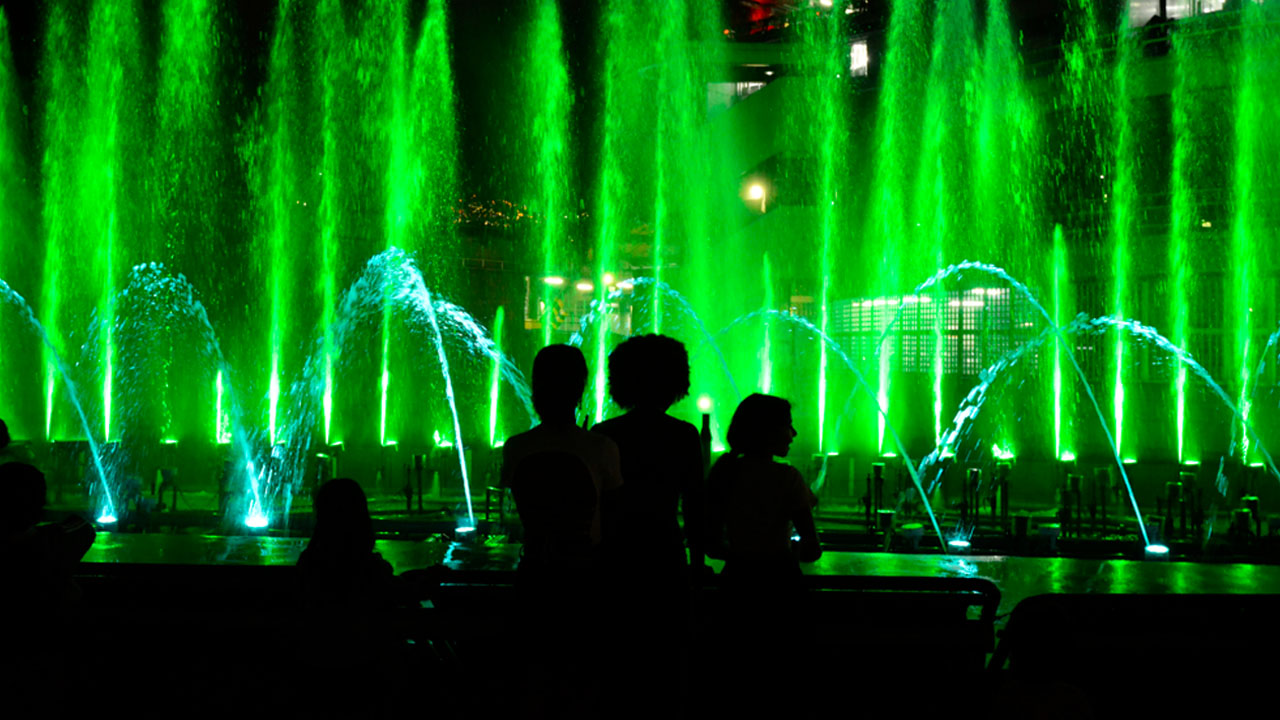 Este jueves inicia el espectáculo navideño en la fuente La Vida del Edificio EPM