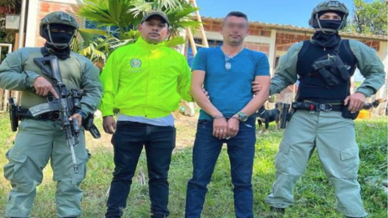 VIDEO: A la cárcel alias ‘Giovanny Tesoro’, señalado cabecilla disidente por homicidios y secuestros en Meta y Cauca