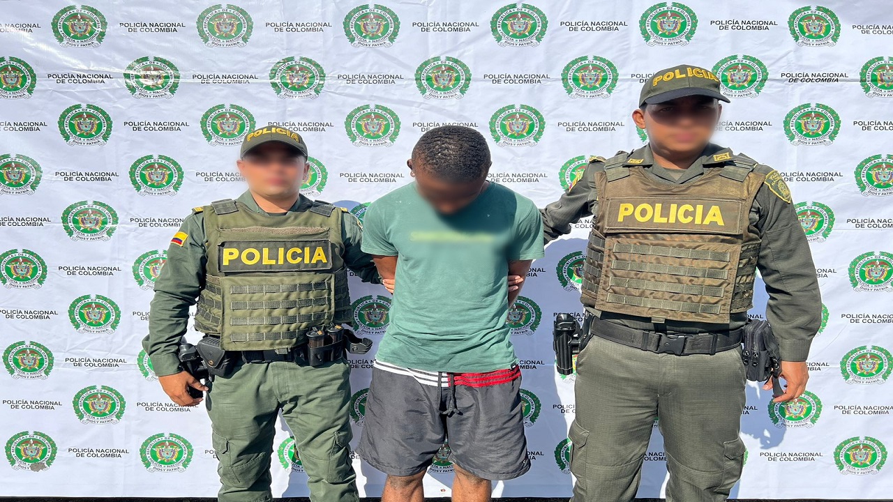 La Policía General de la Nación, logró la captura de unos hombre que estaban robando en Quibdó. Entre los capturados está Alias 'Confía'