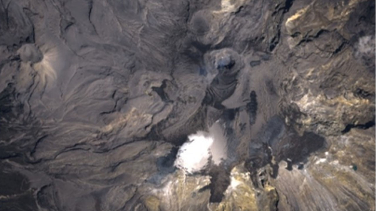 Volcán Nevado del Ruiz: anomalía térmica desde el espacio