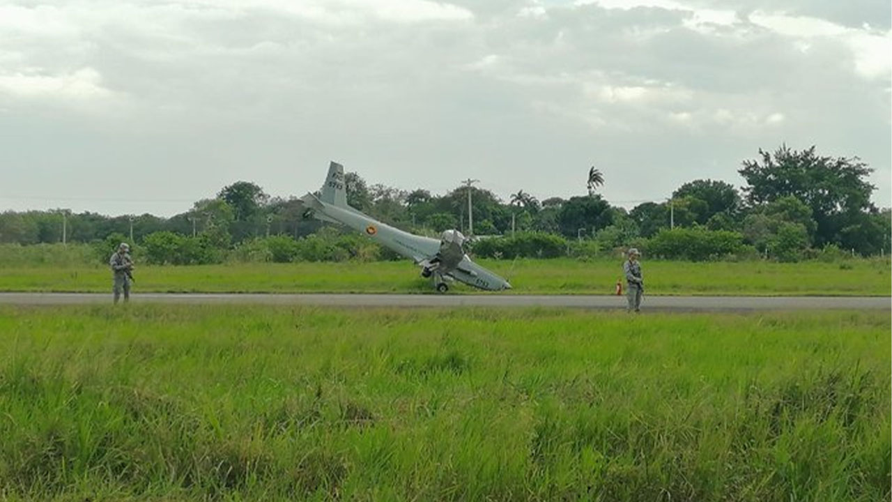 Avioneta de la Fuerza Aeroespacial se estrelló en el aeropuerto de San José del Guaviare
