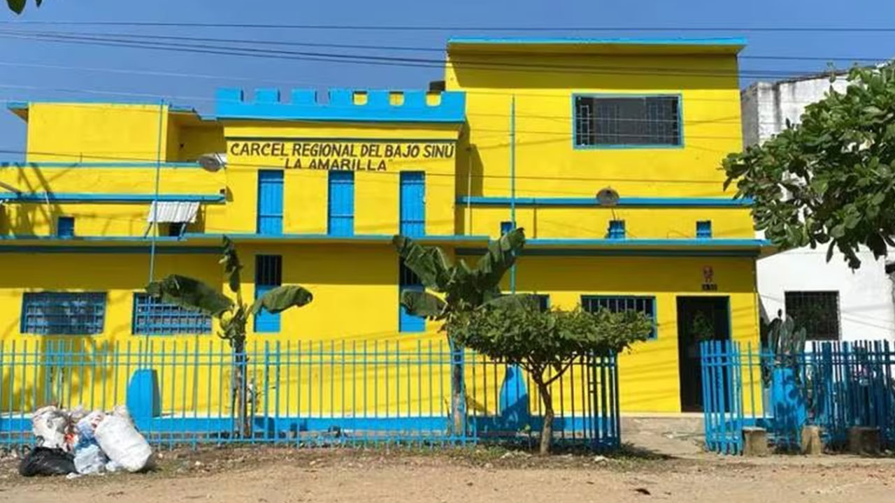 Presos de cárcel La Amarilla en Córdoba tienen que hacer ‘vaca’ para alimentarse una vez al día