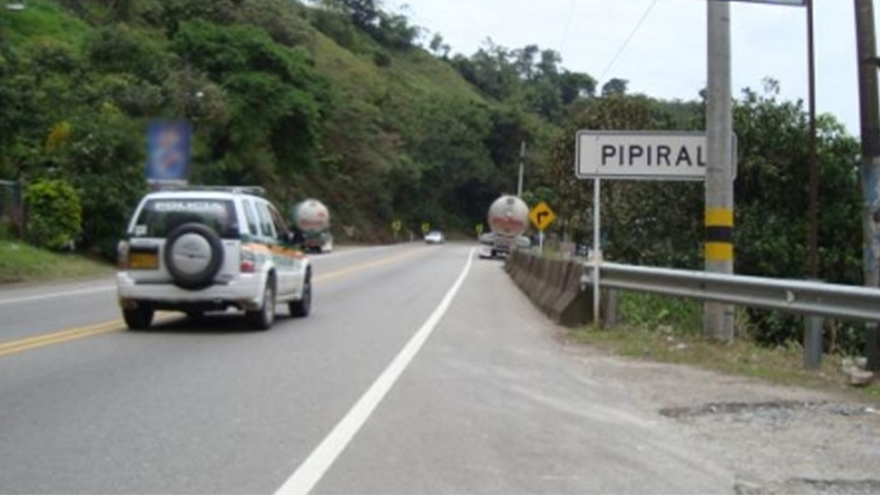 Vía al Llano - peaje Pipiral