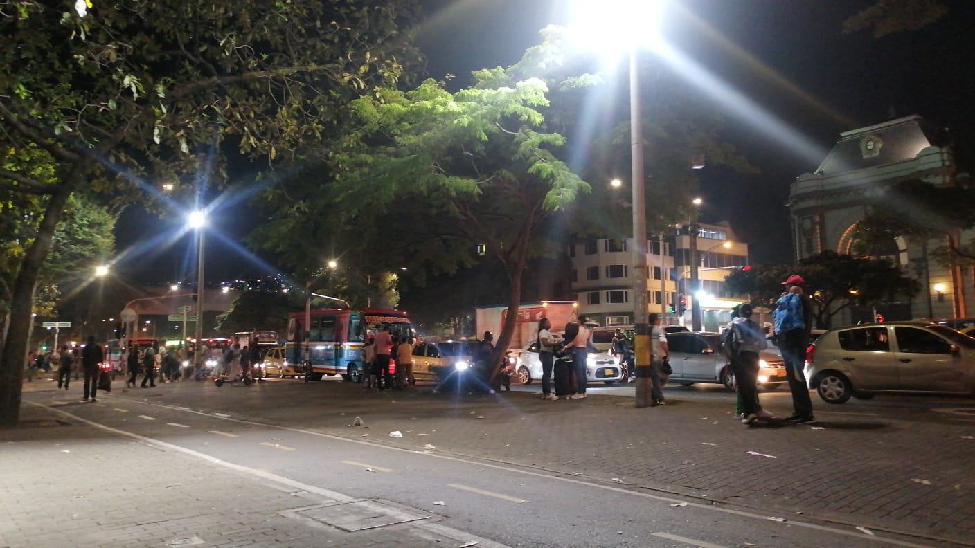 VIDEO. 'Se está quemando El Hueco', incendio estructural en el centro de Medellín