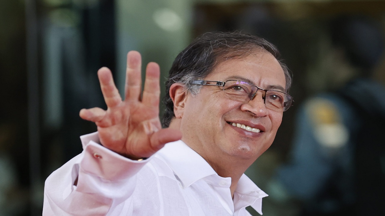 El Presidente Petro donará a una fundación la indemnización que pedirá en el caso contra Andrés Pastrana