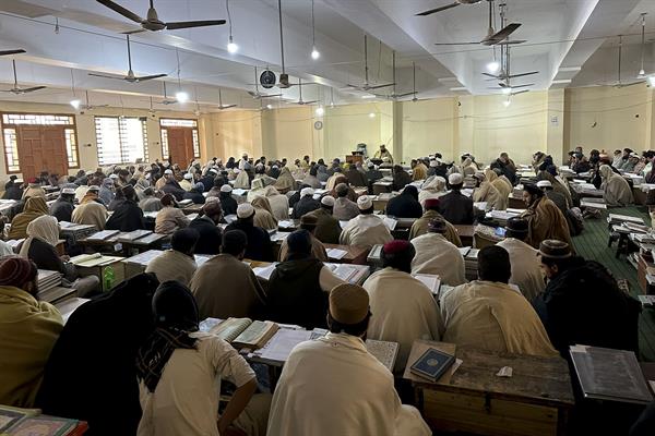 El control migratorio de Pakistán complica la matrícula en la ‘universidad de la yihad’