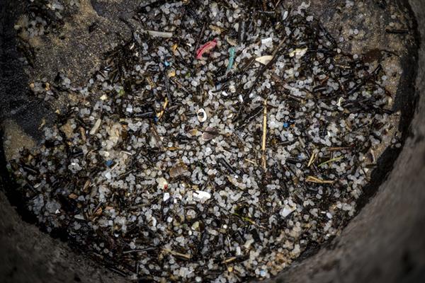 Mares y océanos, ¿cementerios de contenedores perdidos?