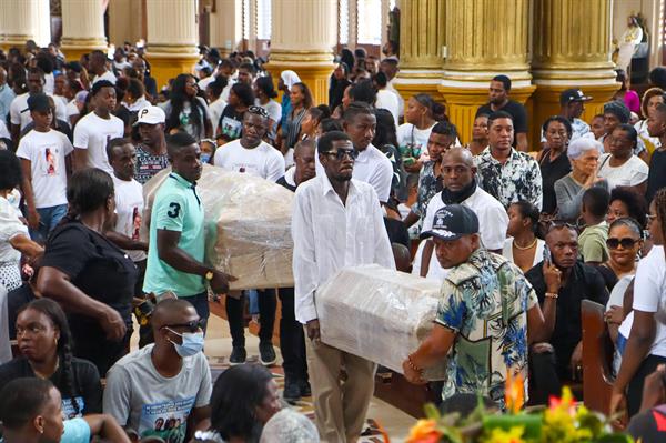 Terminan labores de rescate y confirman 40 muertos en tragedia del oeste de Colombia