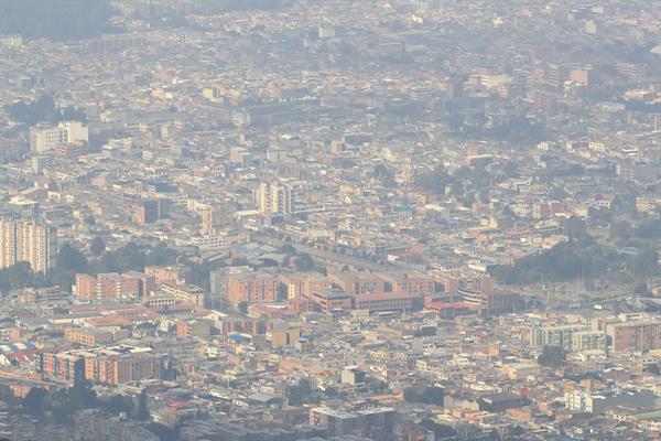 Hay 17 incendios activos en Colombia, según las autoridades ambientales
