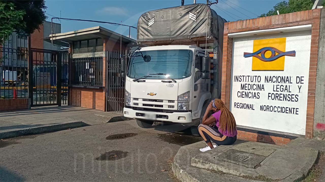 Vía Quibdó-Medellín: cuerpos llegaron a Medicina Legal