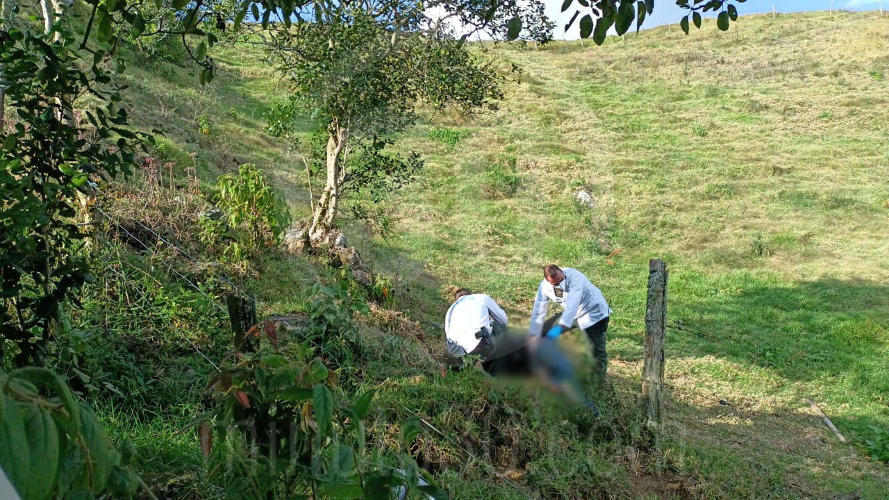 encontraron cuerpo acribillado en la cabeza en San Cristóbal