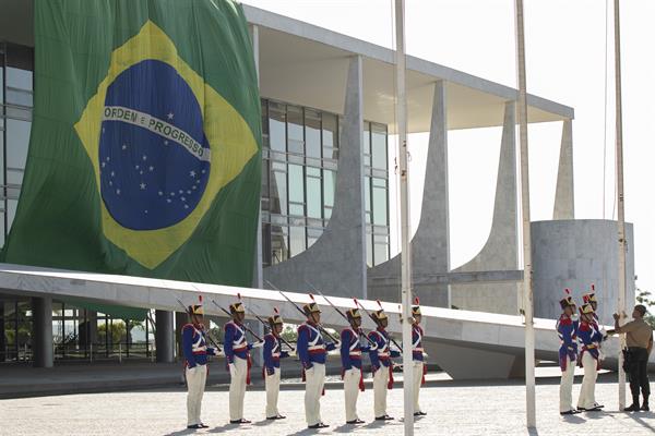 El Palácio do Planalto de Niemeyer en Brasilia reabre al público tras la asonada golpista