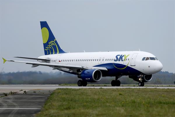 Sky Airlines comienza a operar en Uruguay con cuatro rutas a Brasil, Chile y Perú